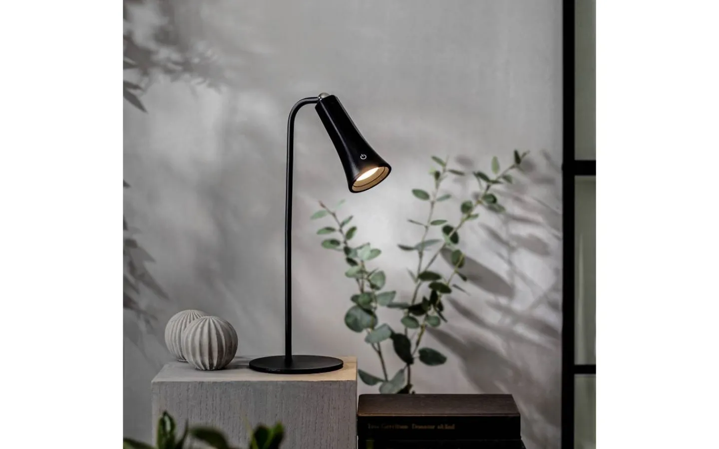 Star Trading Functional Uppladdningsbar Bordslampa 3-i-1 Svart* Uppladdningsbara Lampor Inomhus