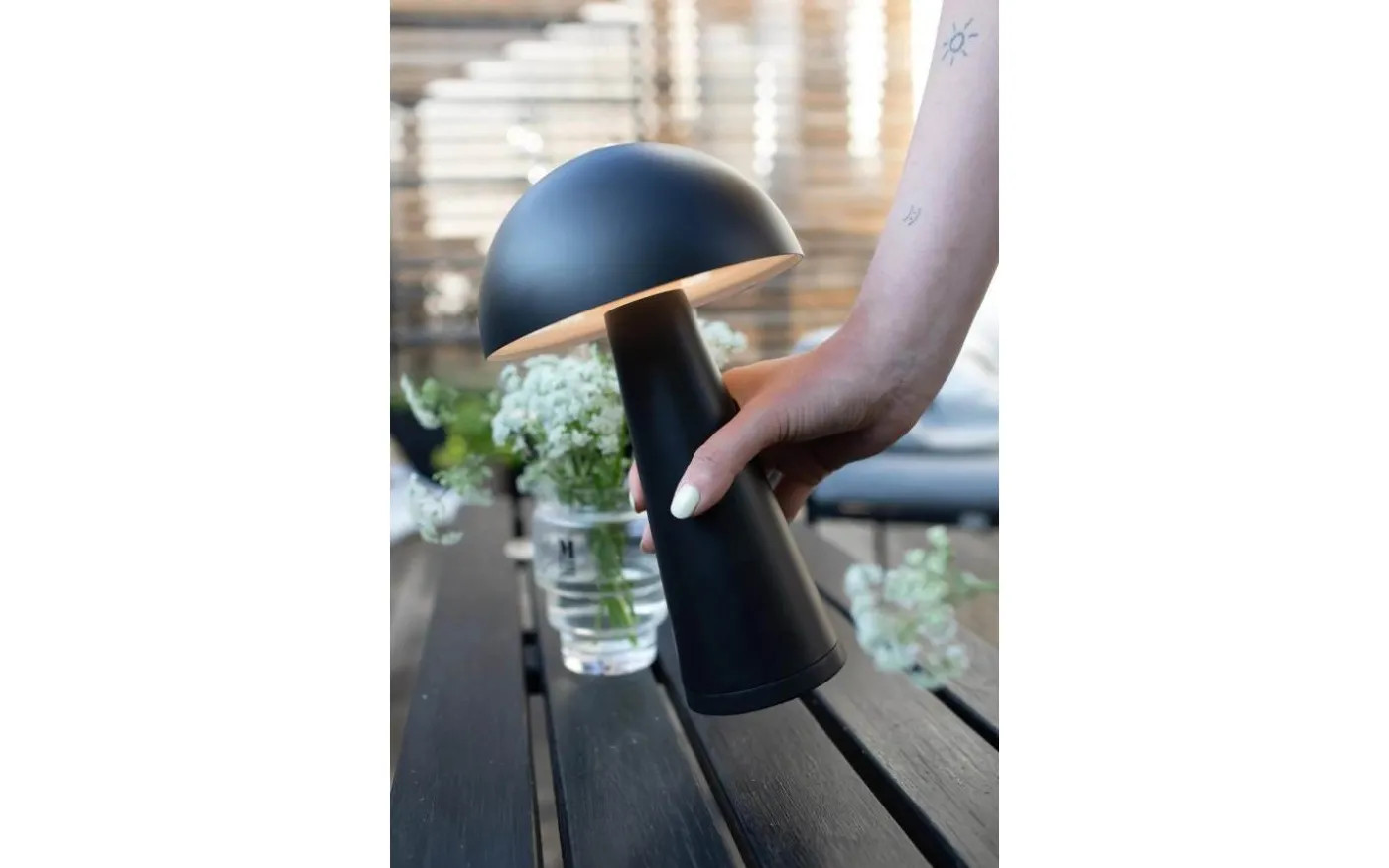 Fungi Uppladdningsbar Bordslampa Svart IP44