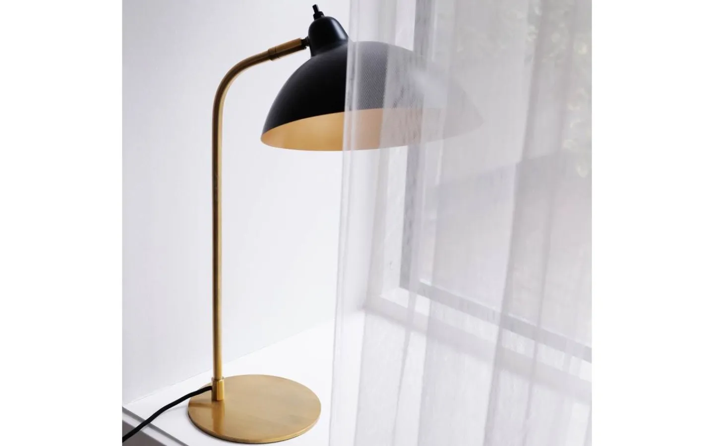 Skrivbordslampor<Dyberg Larsen Futura Skrivbordslampa 55cm Svart/Mässing