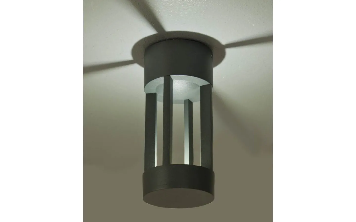 Aneta Fyr Vägg-/Taklampa LED 6W 3000K Mörkgrå IP54* Vägglampor Utomhus|Taklampor Utomhus