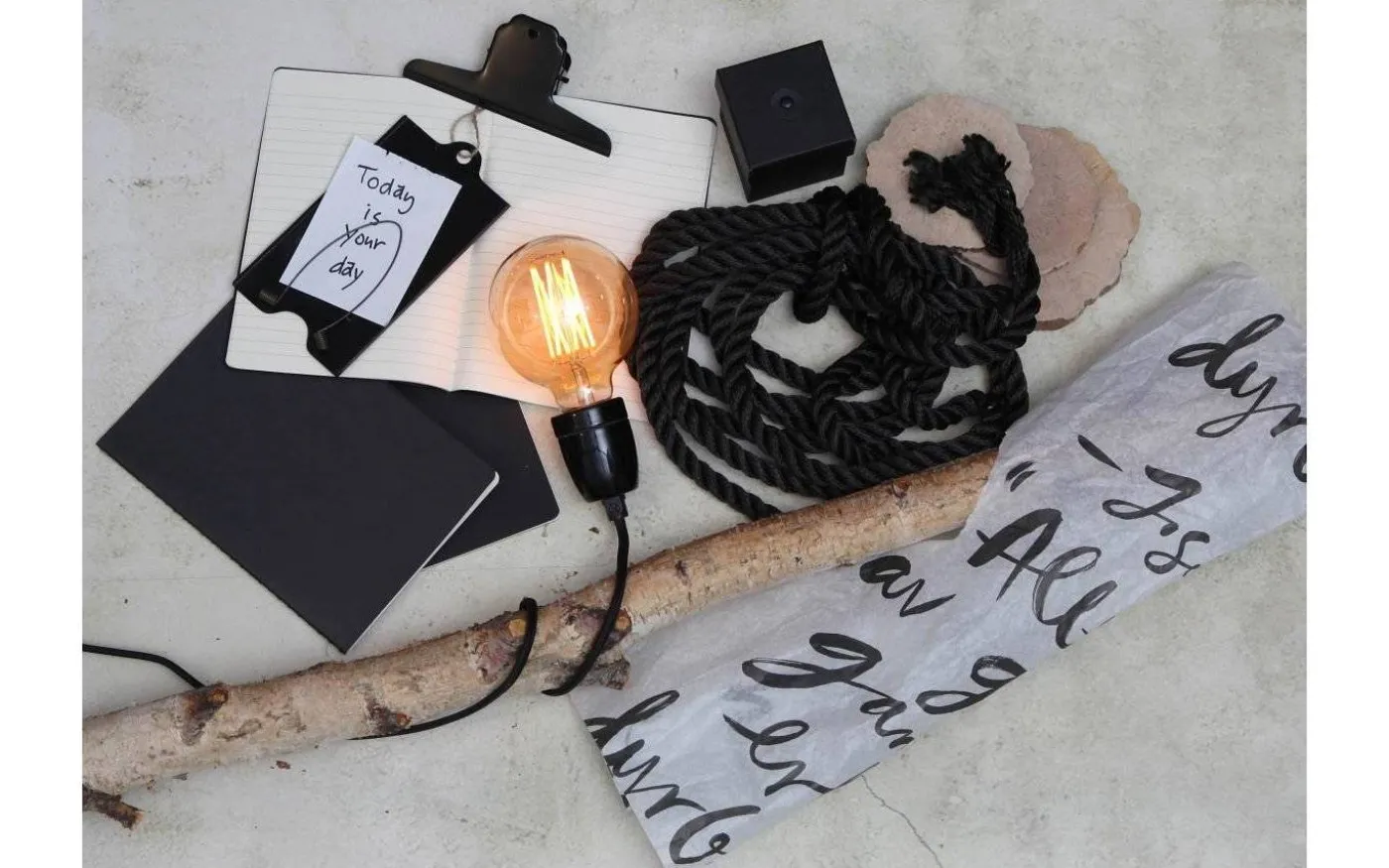 Glaze Textilsladd 5m med Porslinssockel E27 Svart