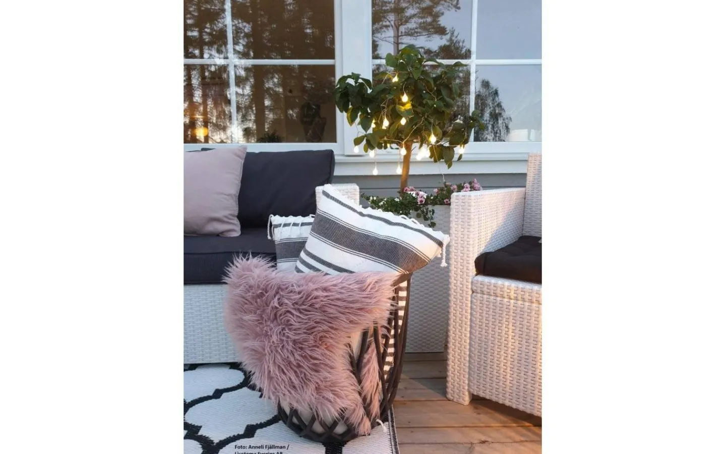 Solcellslampor Dekoration|Visa Alla Solcellslampor<Star Trading Globini Solcellsdriven Ljusslinga Vit 4,75m LED