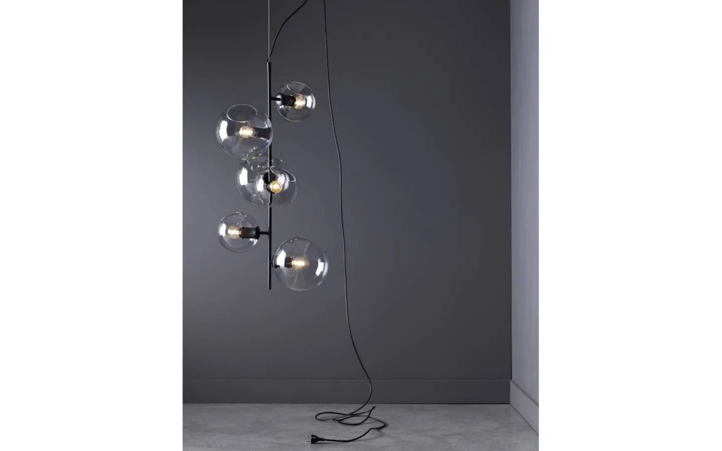 Vardagsrum|Kök & Matplats<CO Bankeryd Göte Taklampa Svart