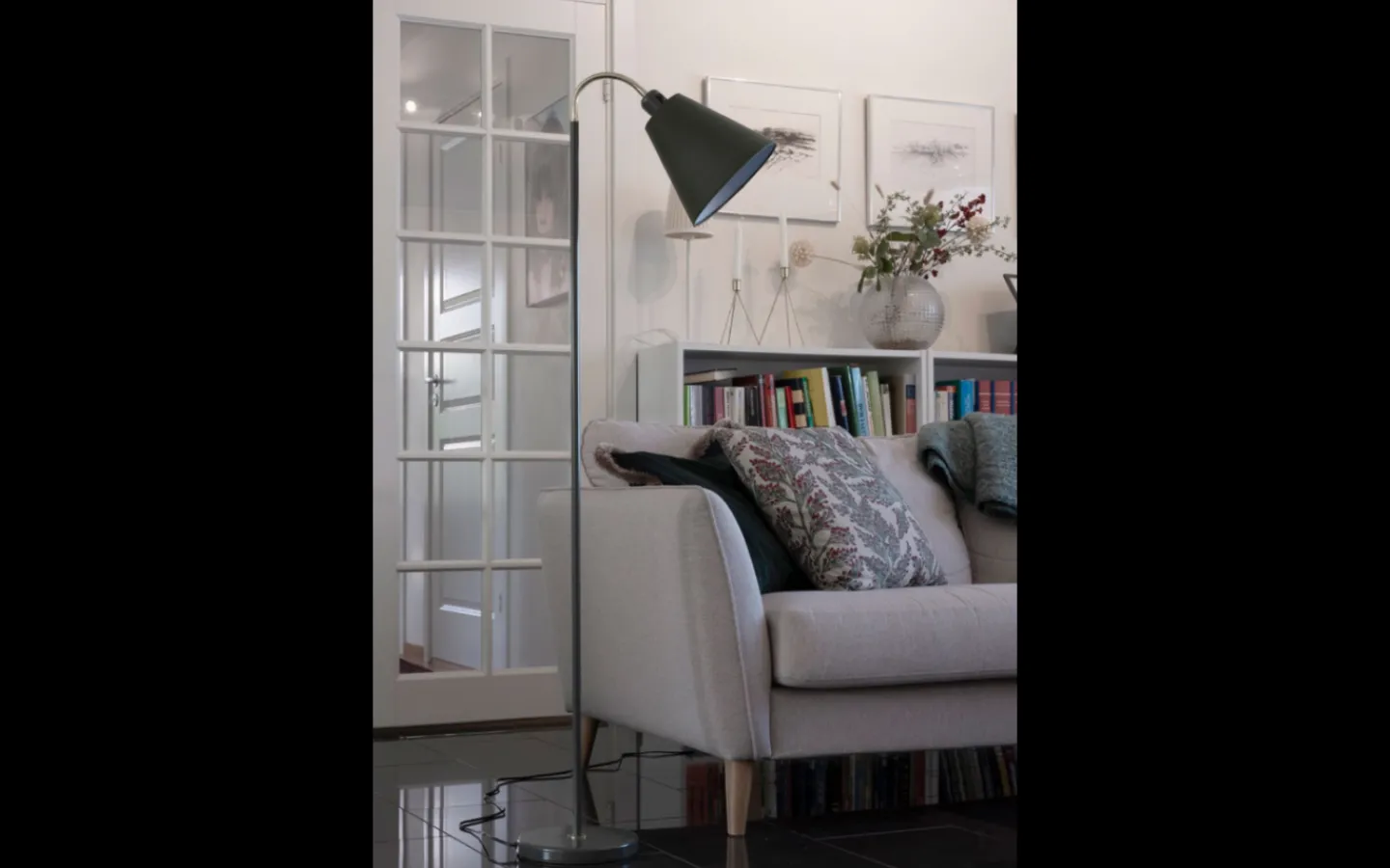 Klassiska Golvlampor|Golvfötter<ArmaturHantverk Haga Golvfot 1L 140cm Gröngrå