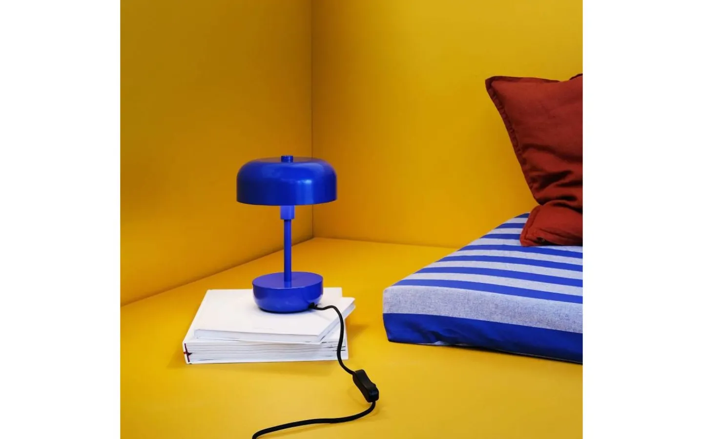 Dyberg Larsen Haipot Bordslampa 26cm Blå* Bordslampor