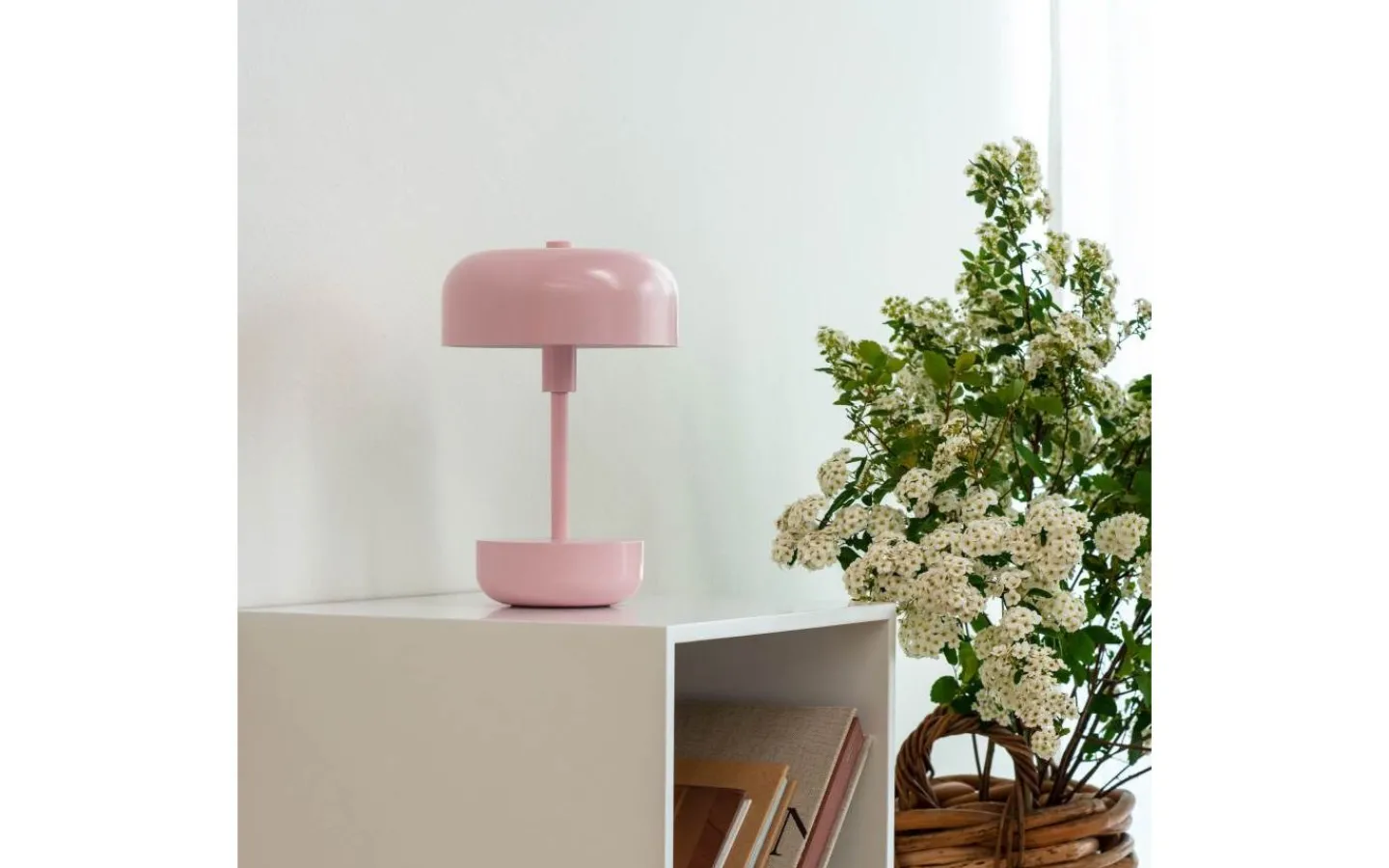 Uppladdningsbara Lampor Utomhus|Uppladdningsbara Lampor Utomhus<Dyberg Larsen Haipot Uppladdningsbar Bordslampa 26cm LED 3000K 3W Rosa IP44
