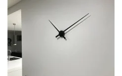 Väggklockor<NeXtime Hands Väggklocka 85cm Svart