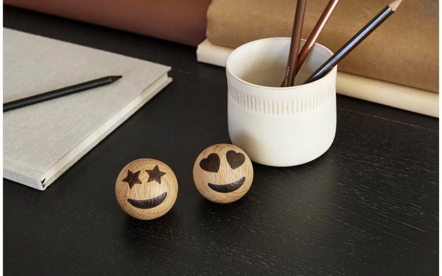 Spring Copenhagen Heart Eyes Emojiboll Big 11cm Ek* Trädekorationer