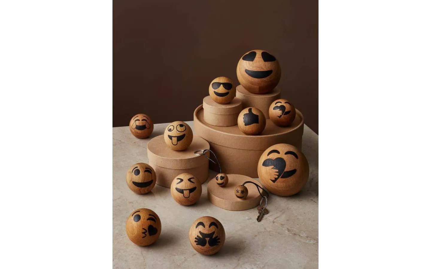 Spring Copenhagen Heart Eyes Emojiboll Big 11cm Ek* Trädekorationer