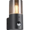 Trio Lighting Hoosic Vägglampa 1-dels E27 mattsvart rörelsesensor IP44* Vägglampor Utomhus