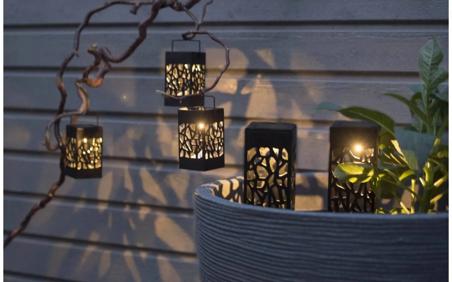 Star Trading Izola Mini Solcellslampa 3-pack Svart* Solcellslampor Dekoration|Solcellslampor Vägg