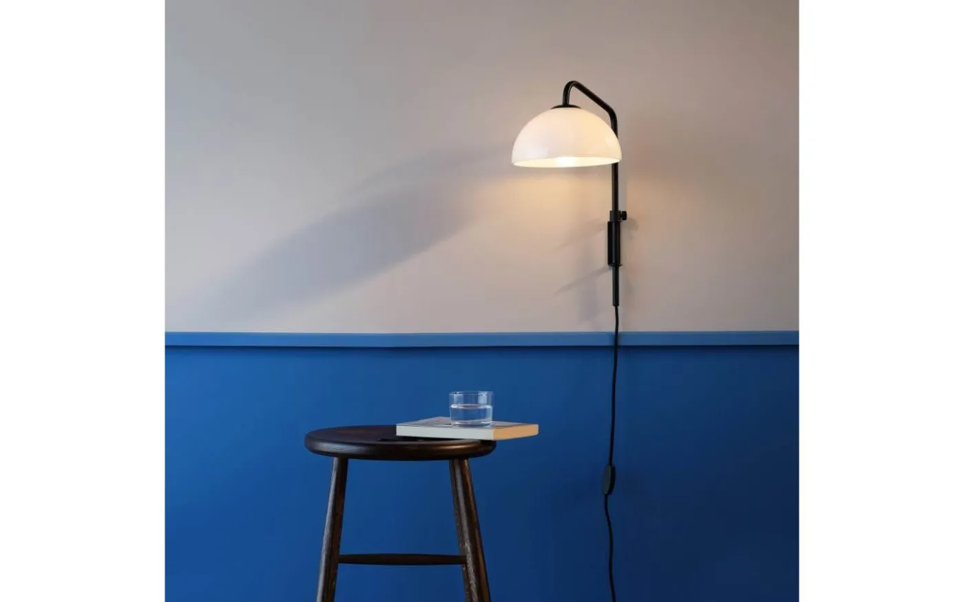 Jazz Vägglampa Opal/Svart