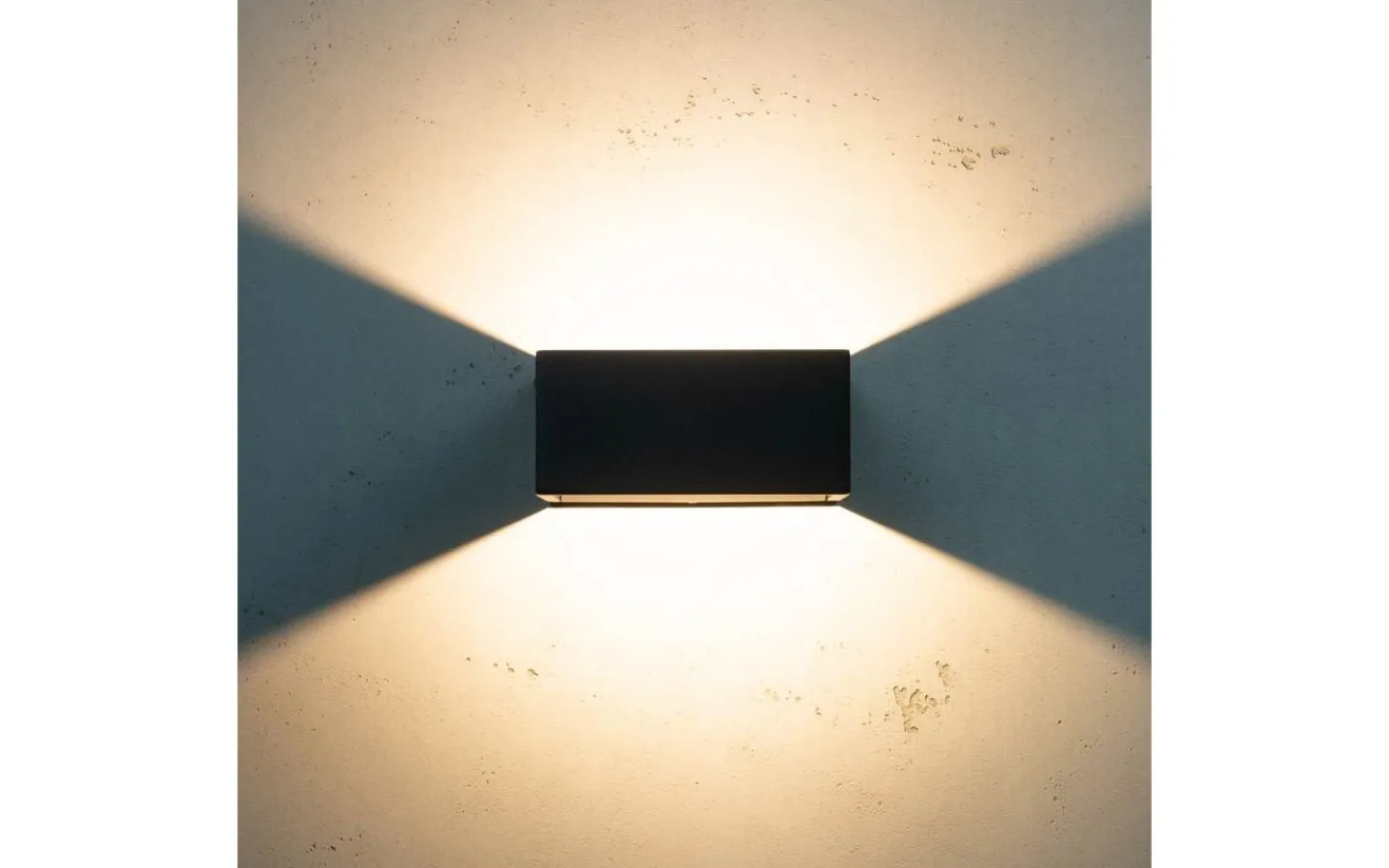 Dyberg Larsen Jupiter Vägglampa 13cm LED 2942K 6W Upp/Nedljus Svart IP54* Upp & Nedljus Lampor