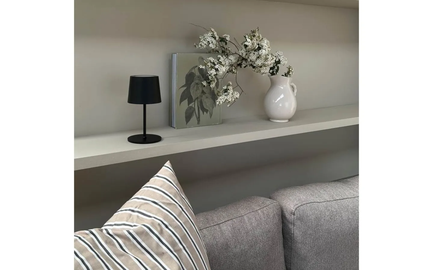 Dyberg Larsen Karl Uppladdningsbar Bordslampa 37cm LED 3000K 2W Svart IP44* Uppladdningsbara Lampor Utomhus|Uppladdningsbara Lampor Utomhus