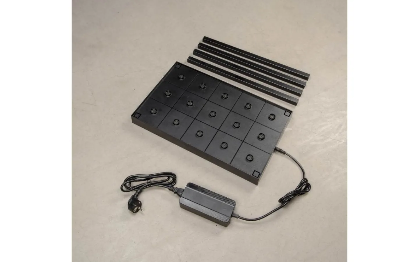 Konstsmide Laddplatta till Uppladdningsbara Bordslampor Stor* Uppladdningsbara Lampor Utomhus|Uppladdningsbara Lampor Utomhus