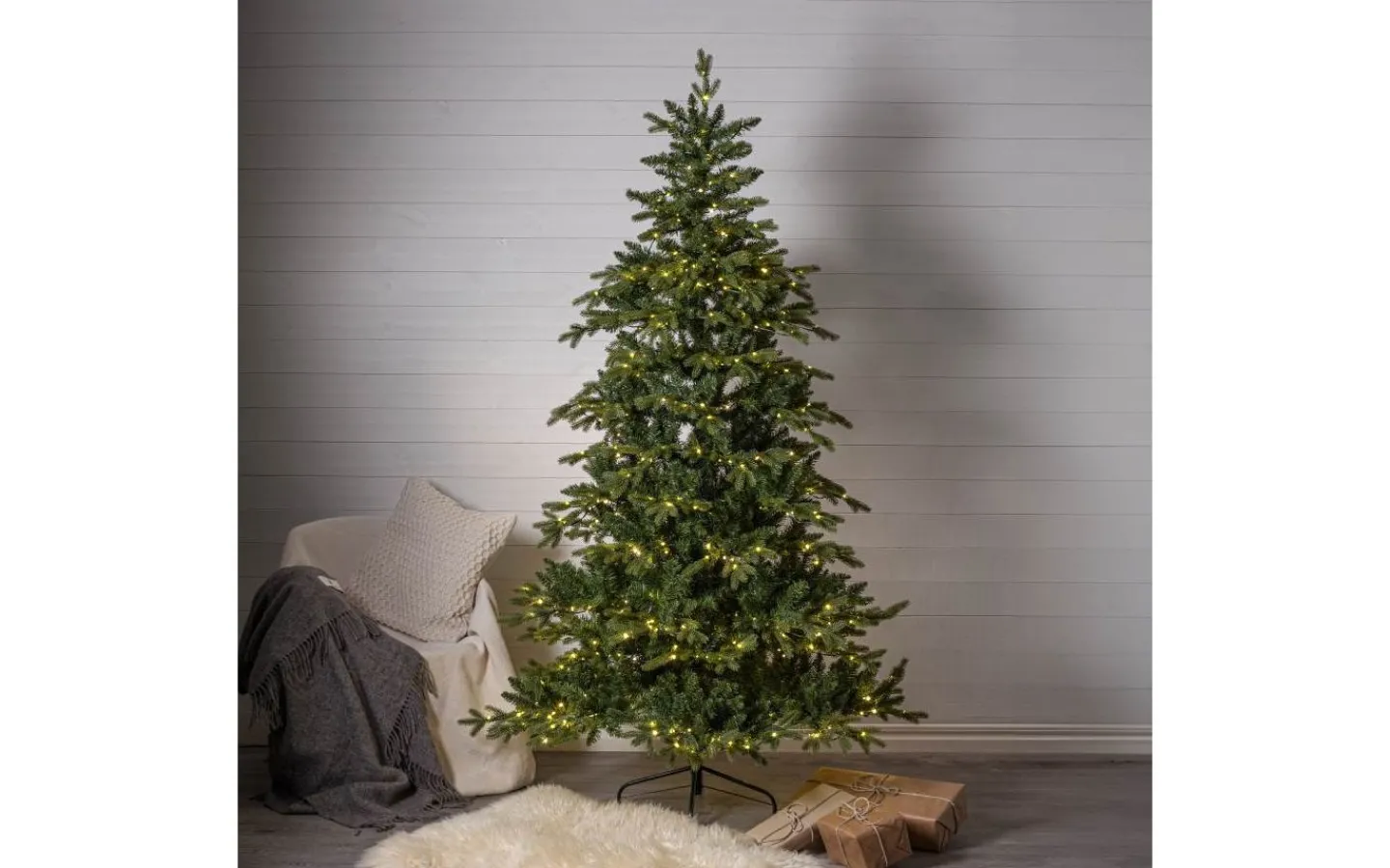 Star Trading Larvik Konstgran LED 210cm* Konstgranar Med Led