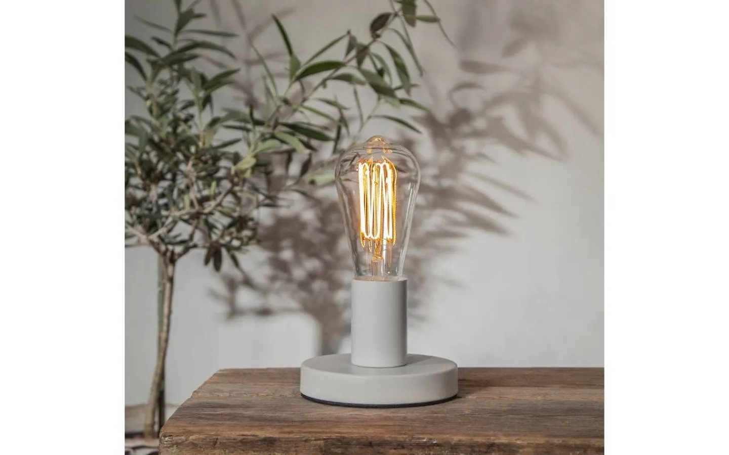 Dekorativa Ljuskällor E27<Star Trading LED E27 Lyktlampa Grace Clear 1800K 200lm 3,8W