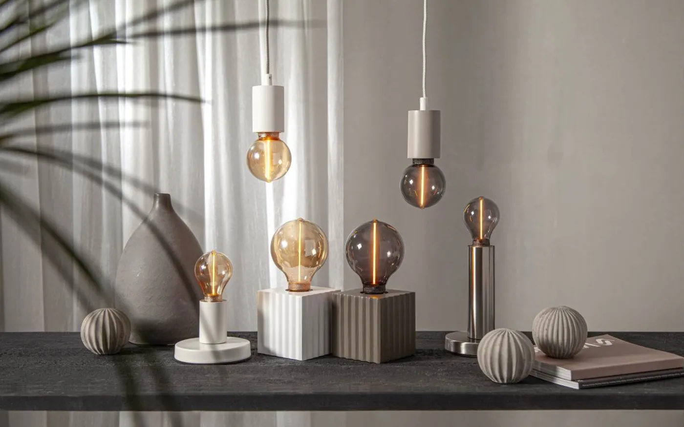 LED E27 3-Steg DIM-Minne Glob 95mm DecoLed One Amber 1800K 100lm 2W(10W)