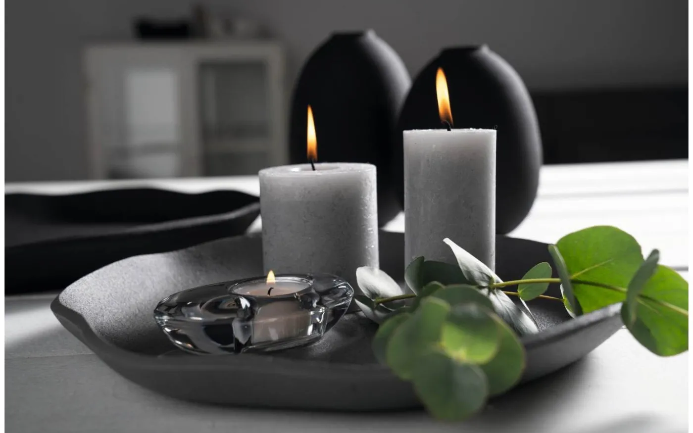 Leonardo Vas 16cm Svart