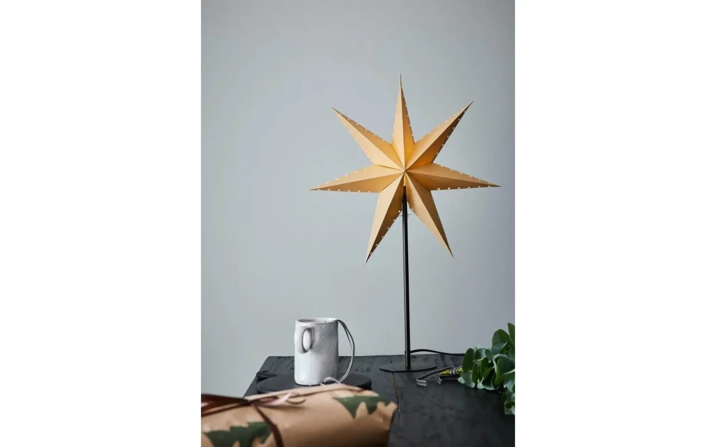 Visa Alla Julstjärnor|Julstjärnor På Fot<Markslojd Lively Bordsstjärna 68cm Guld