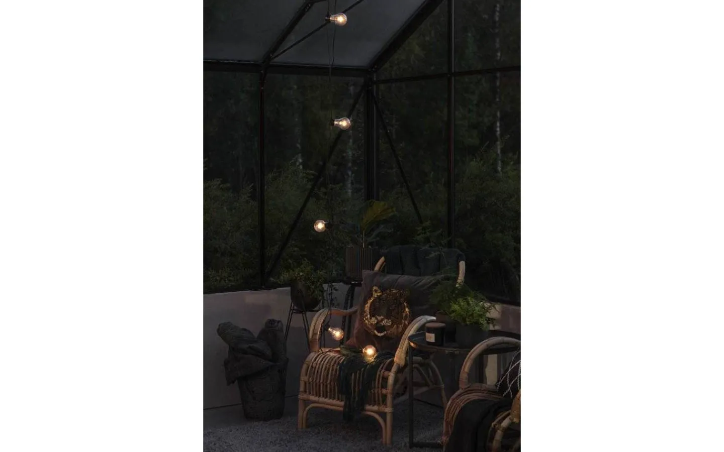 Batterislingor Utomhus|Batterislingor Utomhus<Konstsmide Ljusslinga Batteridriven 5L Svart Med Timer 2m EVV