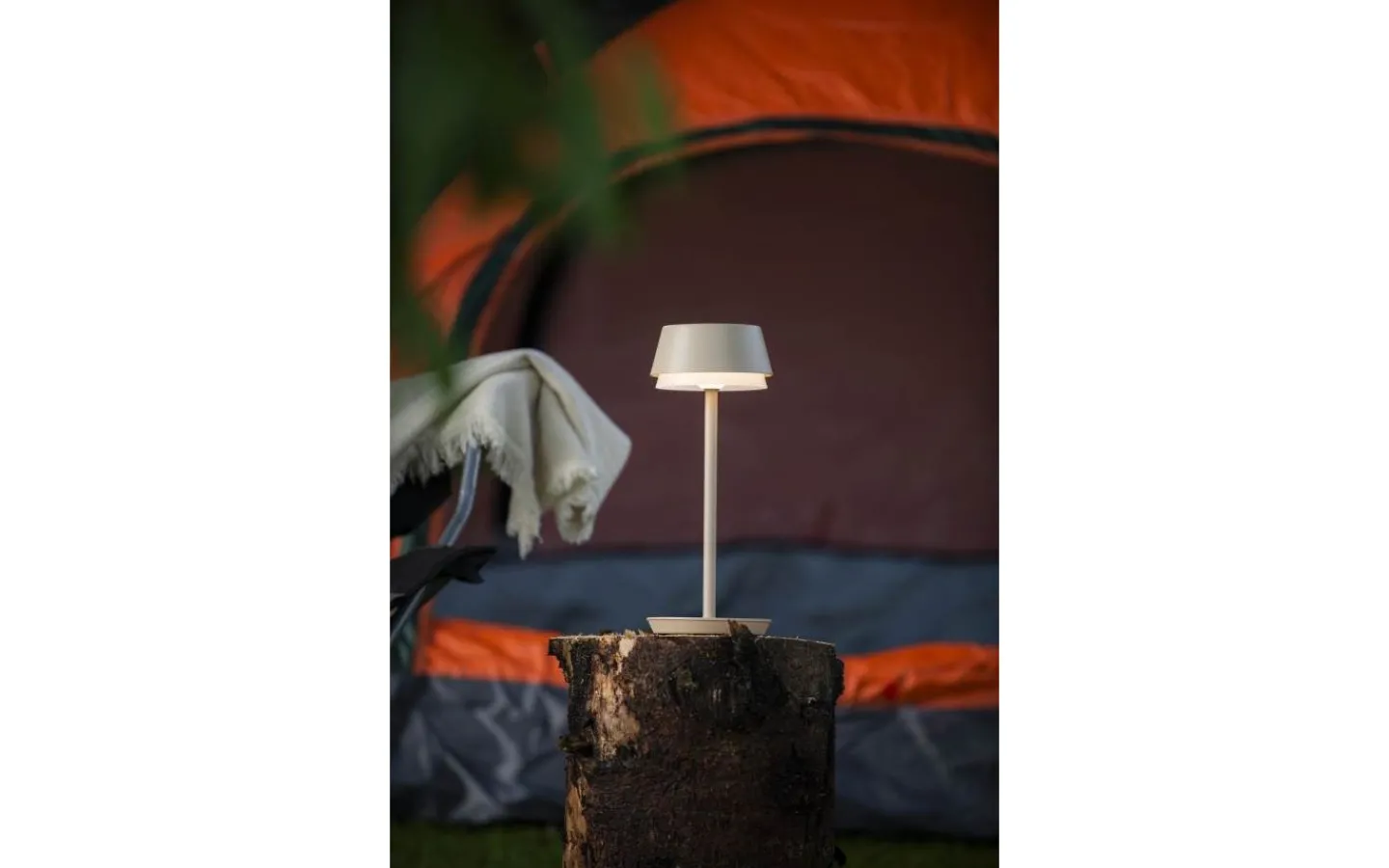 Konstsmide Lyon Uppladdningsbar Bordslampa LED CCT+RGB 30cm Sand IP54* Uppladdningsbara Lampor Utomhus|Uppladdningsbara Lampor Utomhus