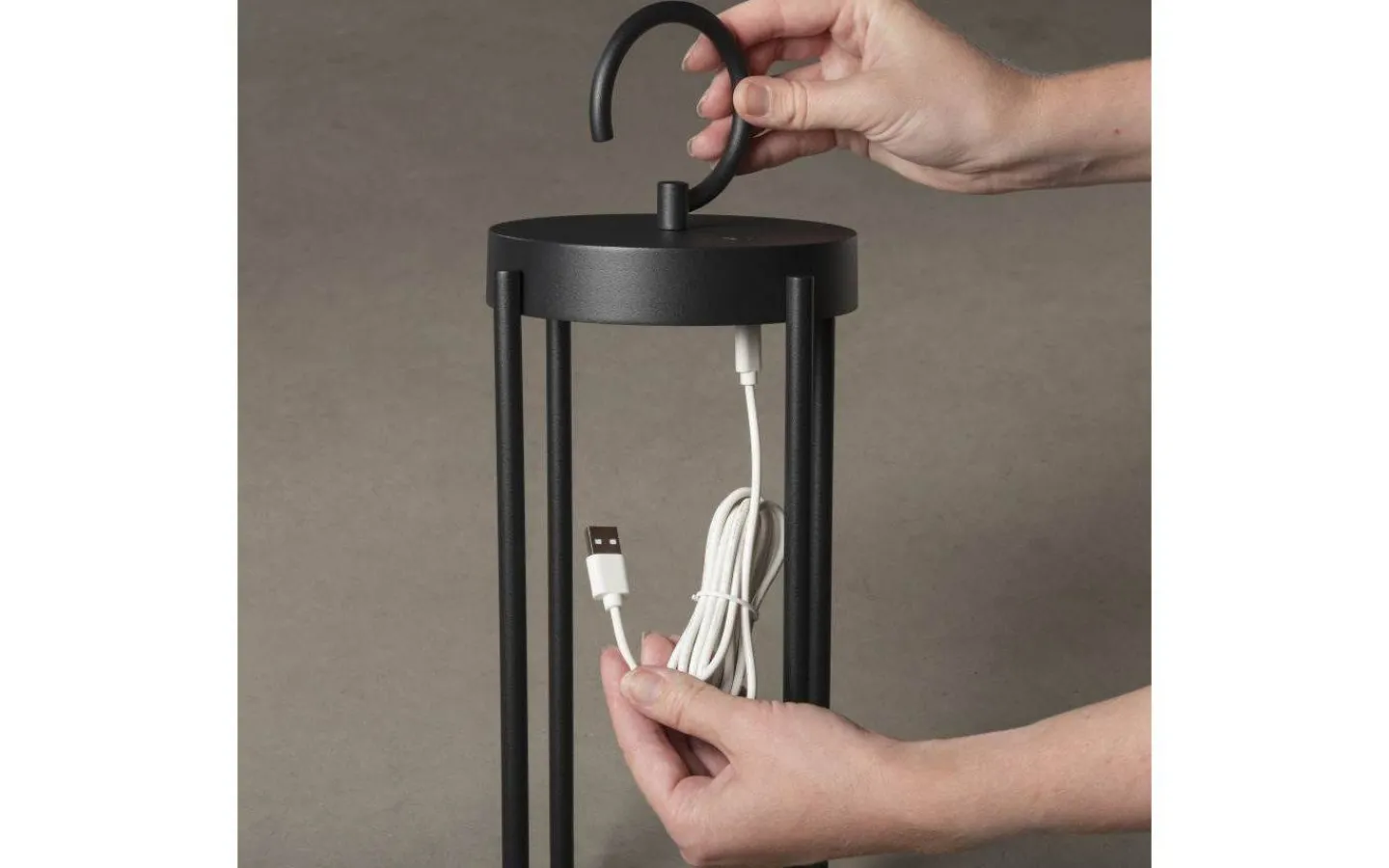 Konstsmide Manorola Uppladdningsbar Ljuslykta 39cm Svart IP54* Uppladdningsbara Lampor Utomhus|Uppladdningsbara Lampor Utomhus