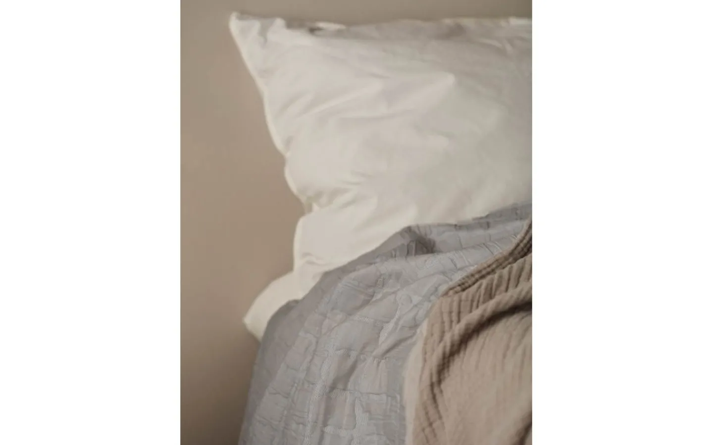 Svanefors Mavis Överkast 180x260cm Grå* Överkast