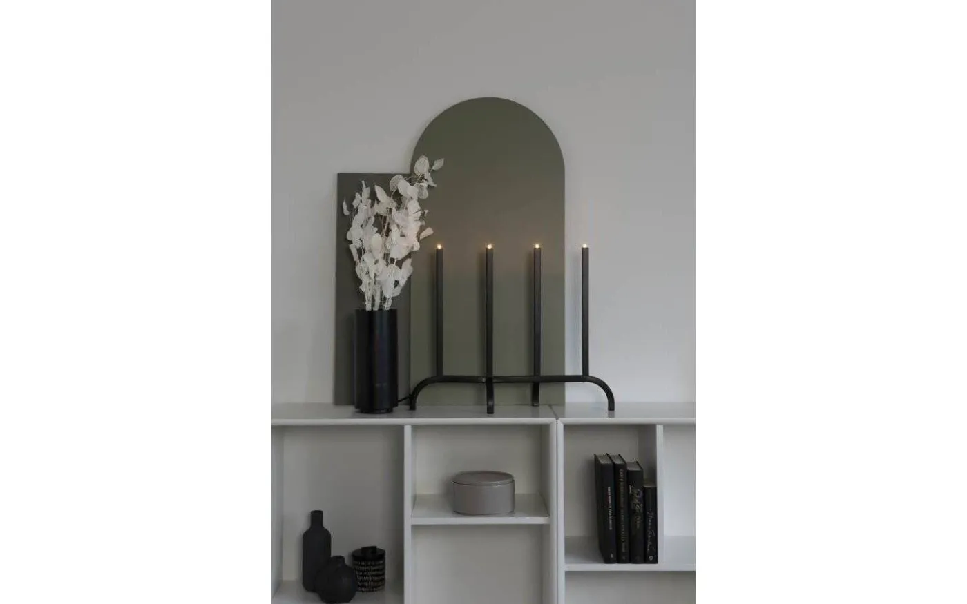 Mila Metall Adventsljusstake 4L 41cm Svart