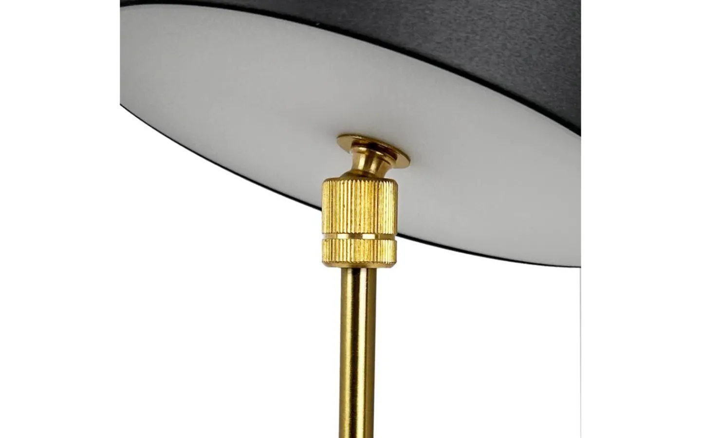 Dyberg Larsen Moonlight Uppladdningsbar Bordslampa 28,5cm LED 3000K 2W Svart/Mässing* Uppladdningsbara Lampor Inomhus|Bordslampor