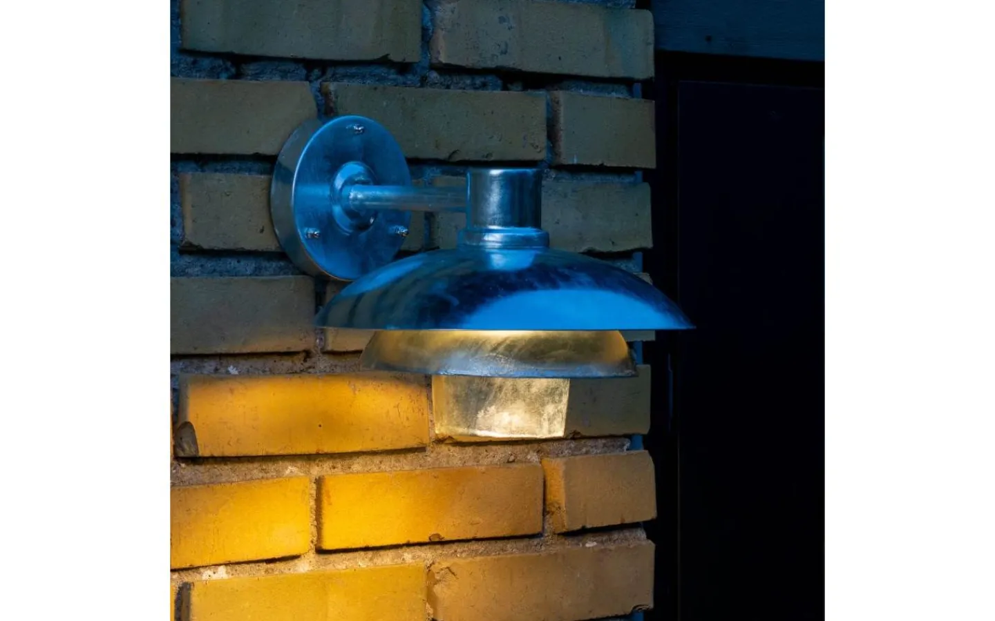 Dyberg Larsen Morph Vägglampa 24cm Galvaniserat Stål IP44* Kustnära Belysning|Vägglyktor