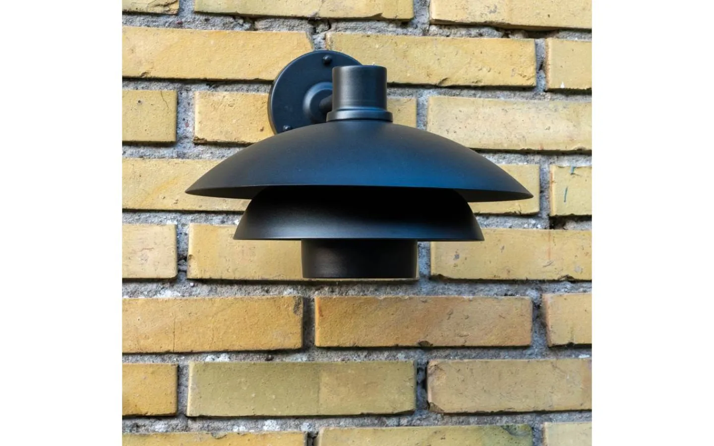 Dyberg Larsen Morph Vägglampa 30cm Svart IP44* Vägglyktor|Vägglampor Utomhus