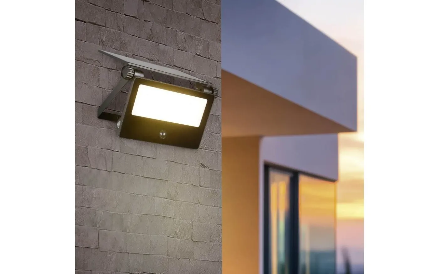 Moura solcellsdriven Vägglampa LED 15x14cm mattsvart rörelsesensor IP54