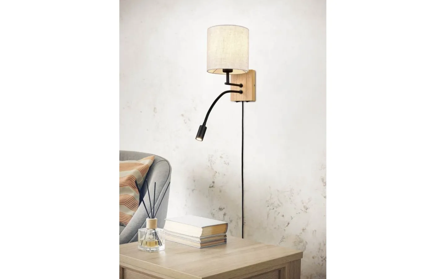 Trio Lighting Nilam Vägglampa med läslampa 18cm LED + E27 naturträ* Läslampor