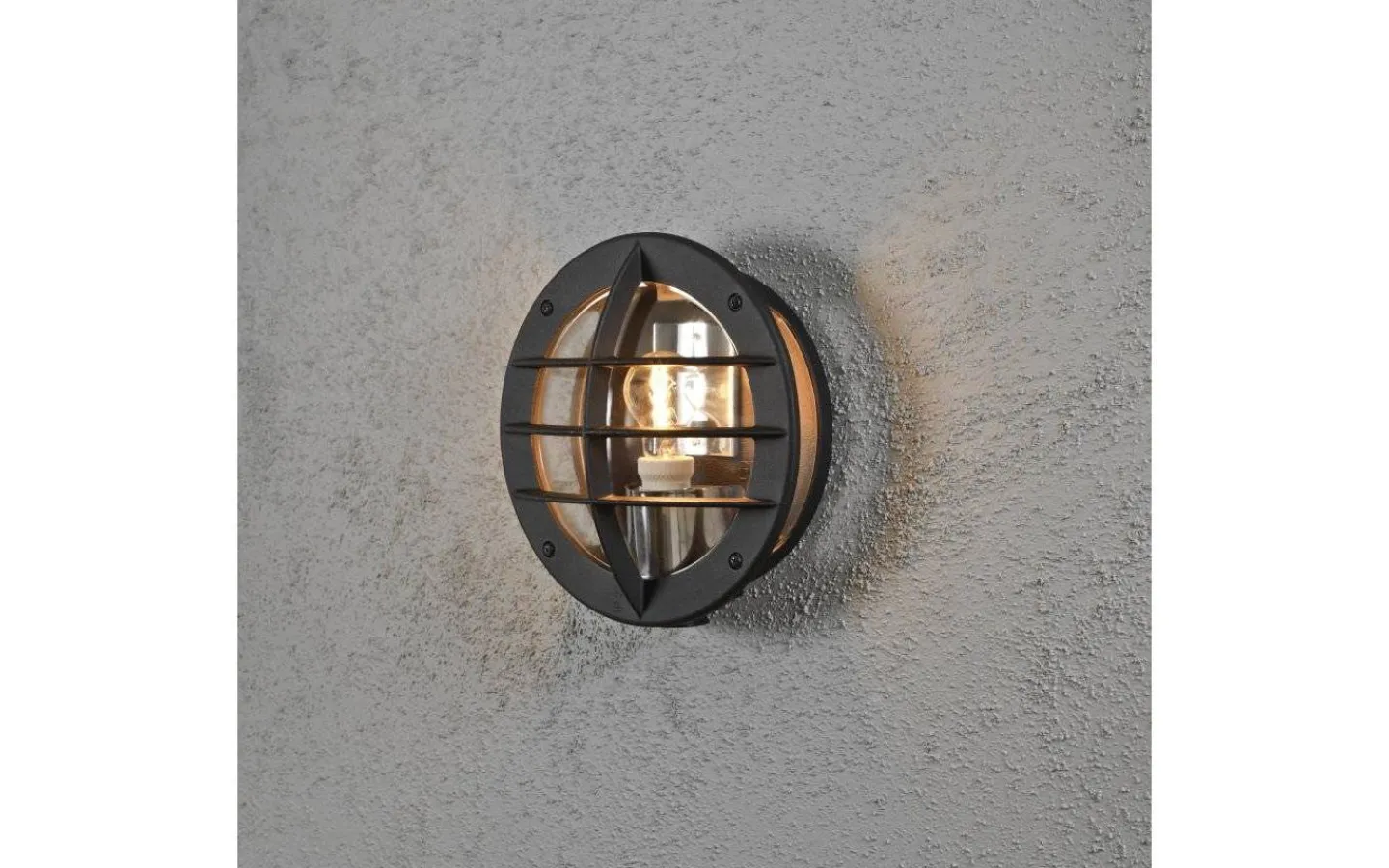 Vägglampor Utomhus<Konstsmide Oden Vägglampa Klarglas Med Eluttag IP23