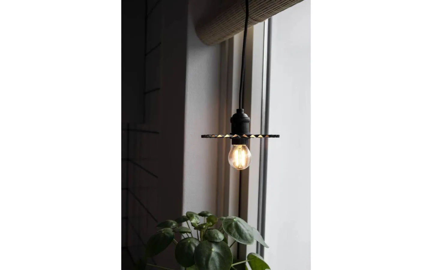 Fönsterlampor<Globen Lighting Omega Fönsterlampa 15cm Svart