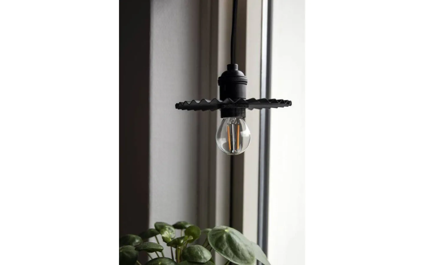 Fönsterlampor<Globen Lighting Omega Fönsterlampa 15cm Svart