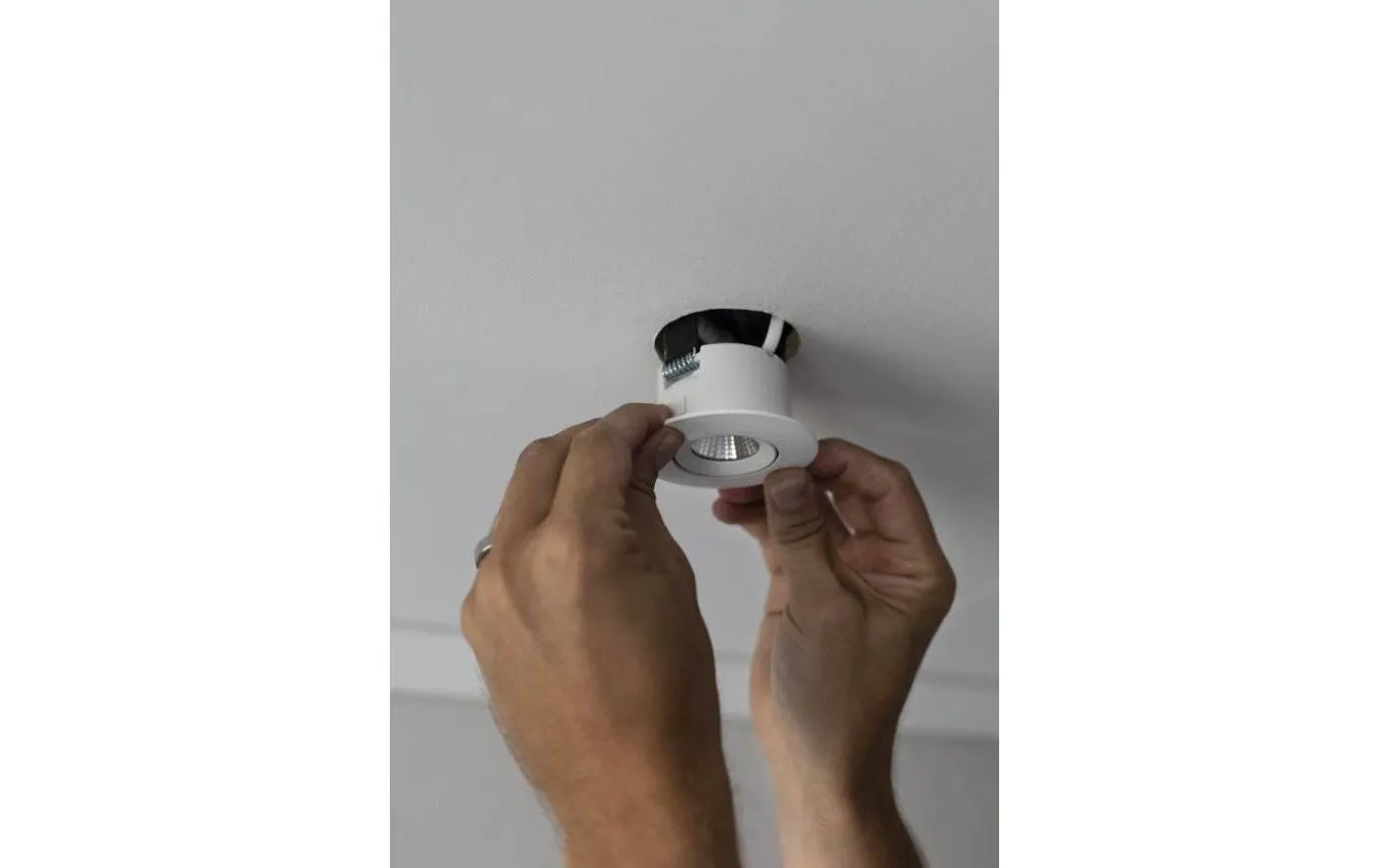 Optic S Quick ISO Spotlight 2700K 4,5W Vit IP44