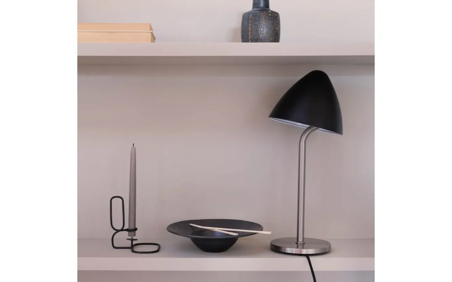 Dyberg Larsen Oulu Bordslampa 47cm Svart/Borstad Stål* Bordslampor