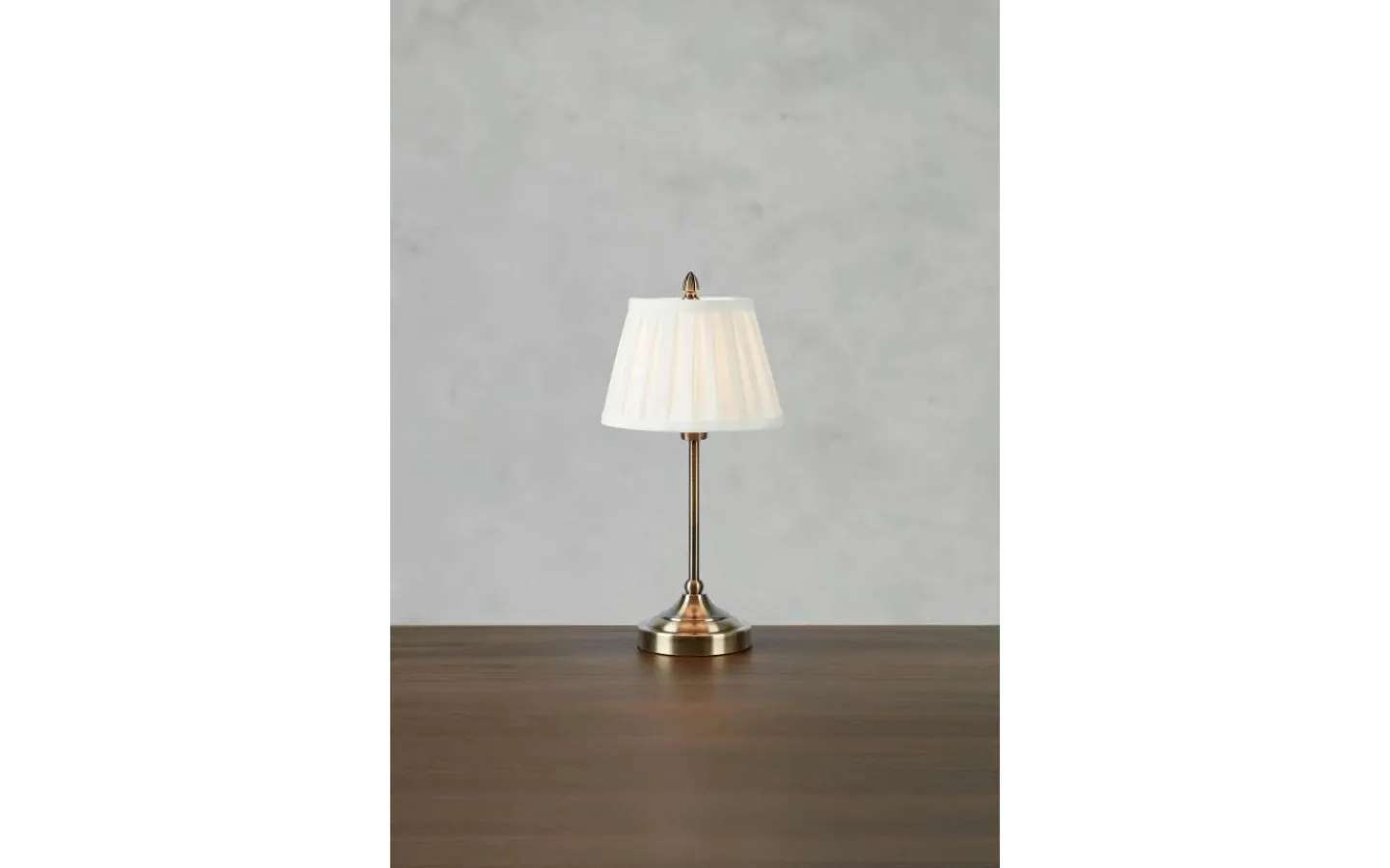 Bordslampor<Markslojd Oxford Bordslampa 43cm Offwhite/Antikmässing