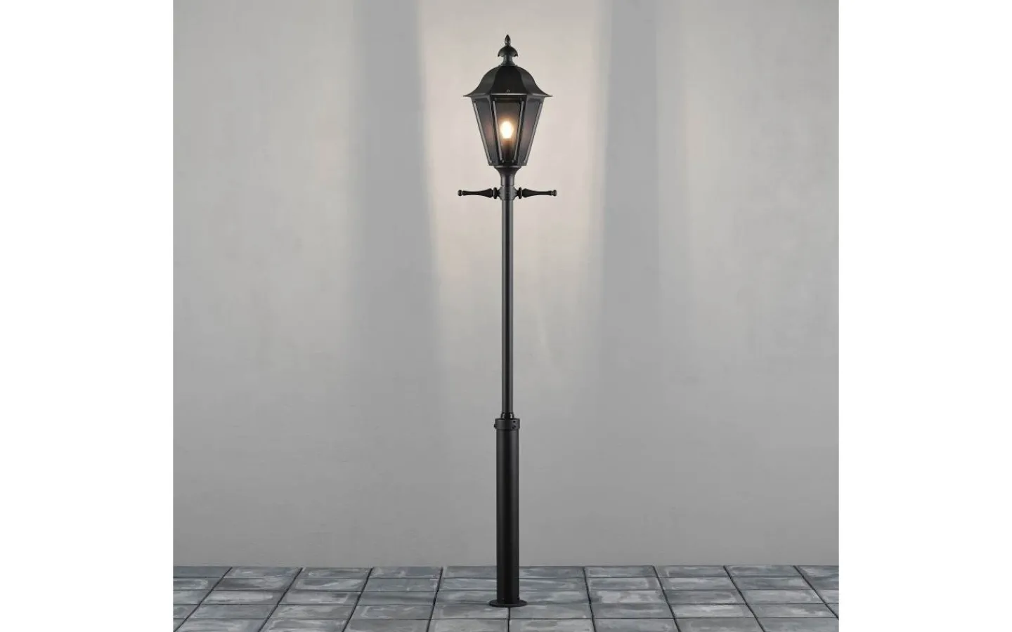 Konstsmide Pallas Stolplykta 2,6m E27 Svart IP23* Kompletta Stolplyktor