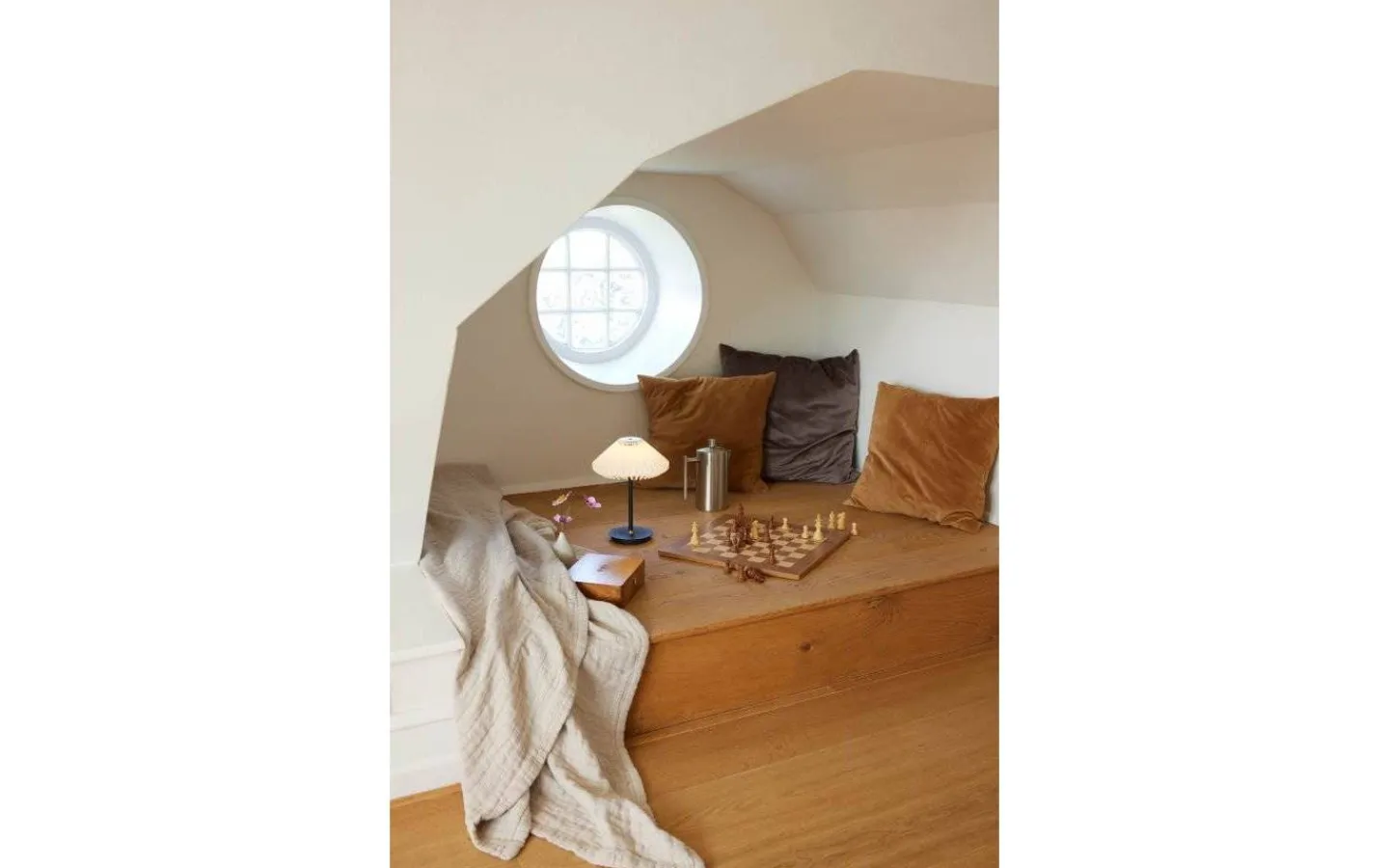 Halo Design Paris Uppladdningsbar Bordslampa 28cm Svart/Vit* Uppladdningsbara Lampor Inomhus|Bordslampor