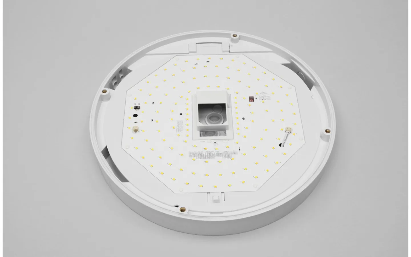Malmbergs Plafond Hardy, 15W, CCT 3000-4000K, IP65* Utomhusarmaturer, Stolpar