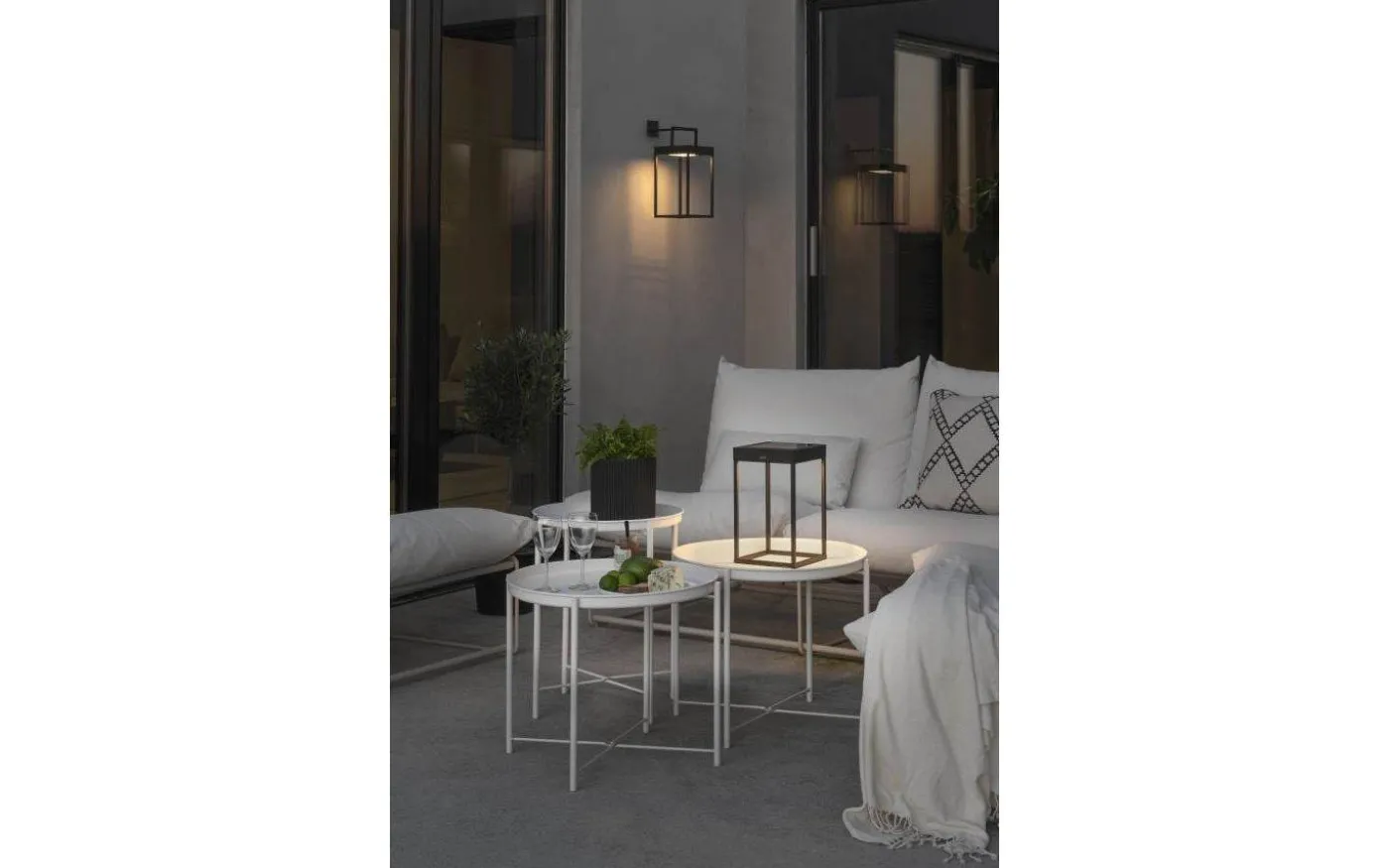 Portofino Ljuslykta Solcell + USB 30cm Svart IP54