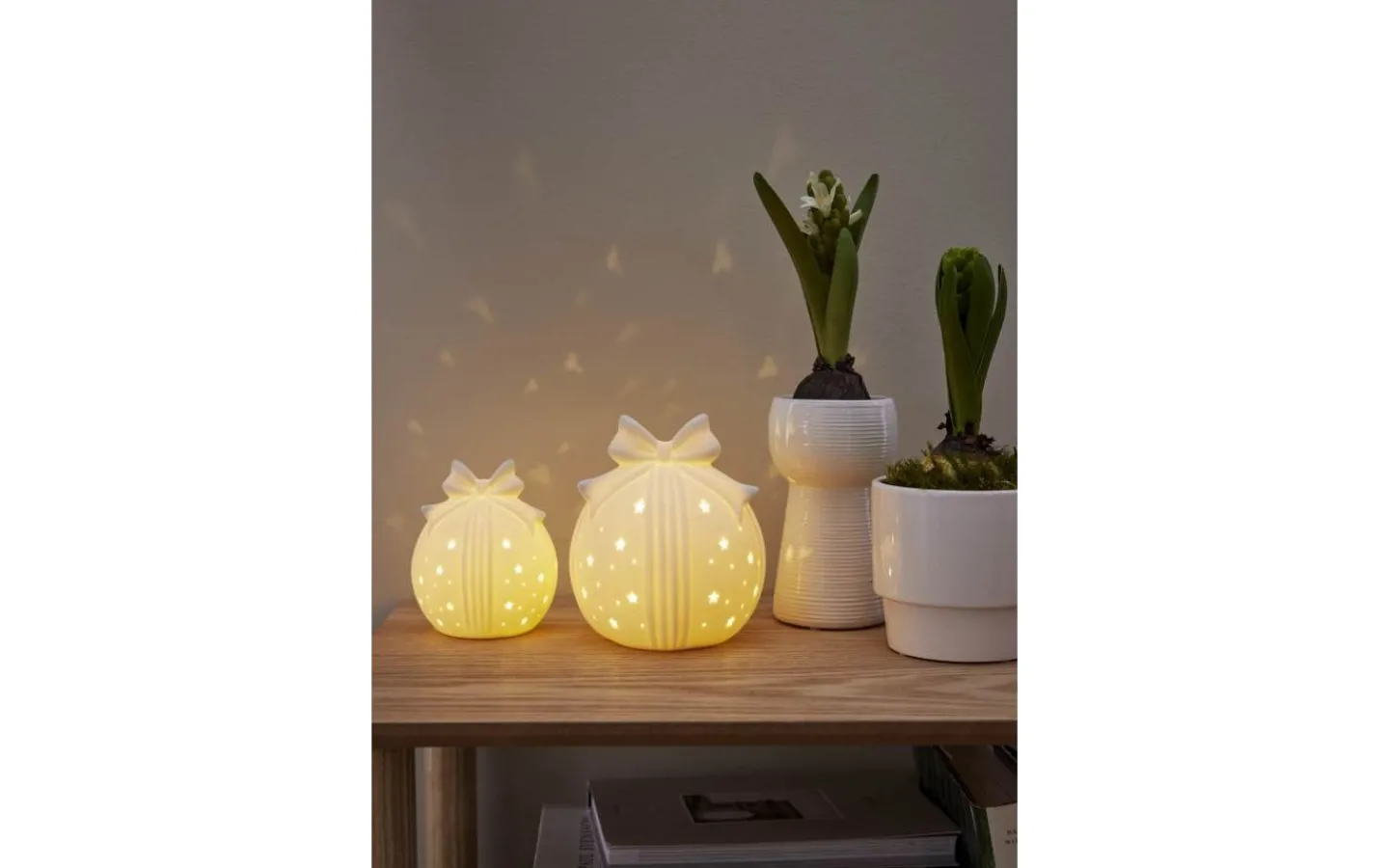 Star Trading Rozy Bordsdekoration 14cm Vit* Inomhusdekorationer Batteri