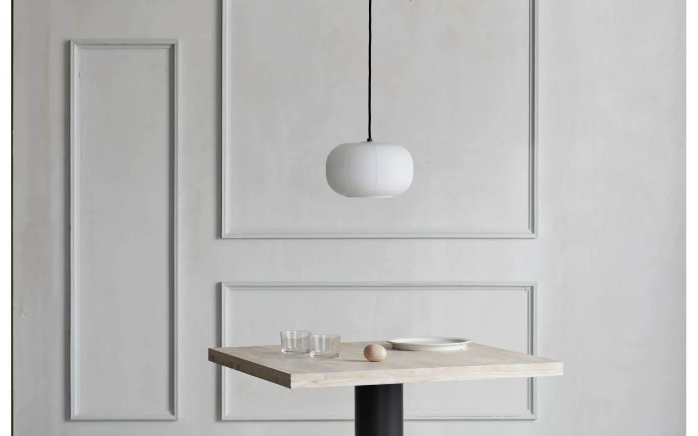 Rut Taklampa 24cm Opalvit