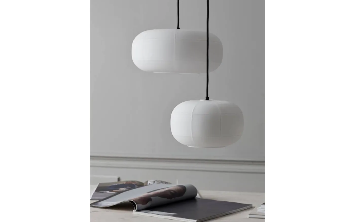 Rut Taklampa 35cm Opalvit