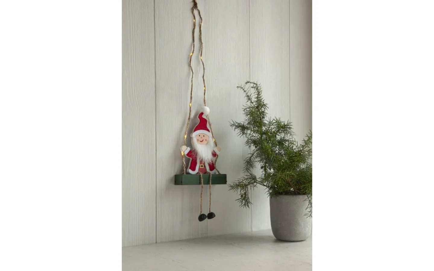 Batteri Julpynt Inomhus<Star Trading Santa Batteridriven Tomte på gunga 50cm Röd