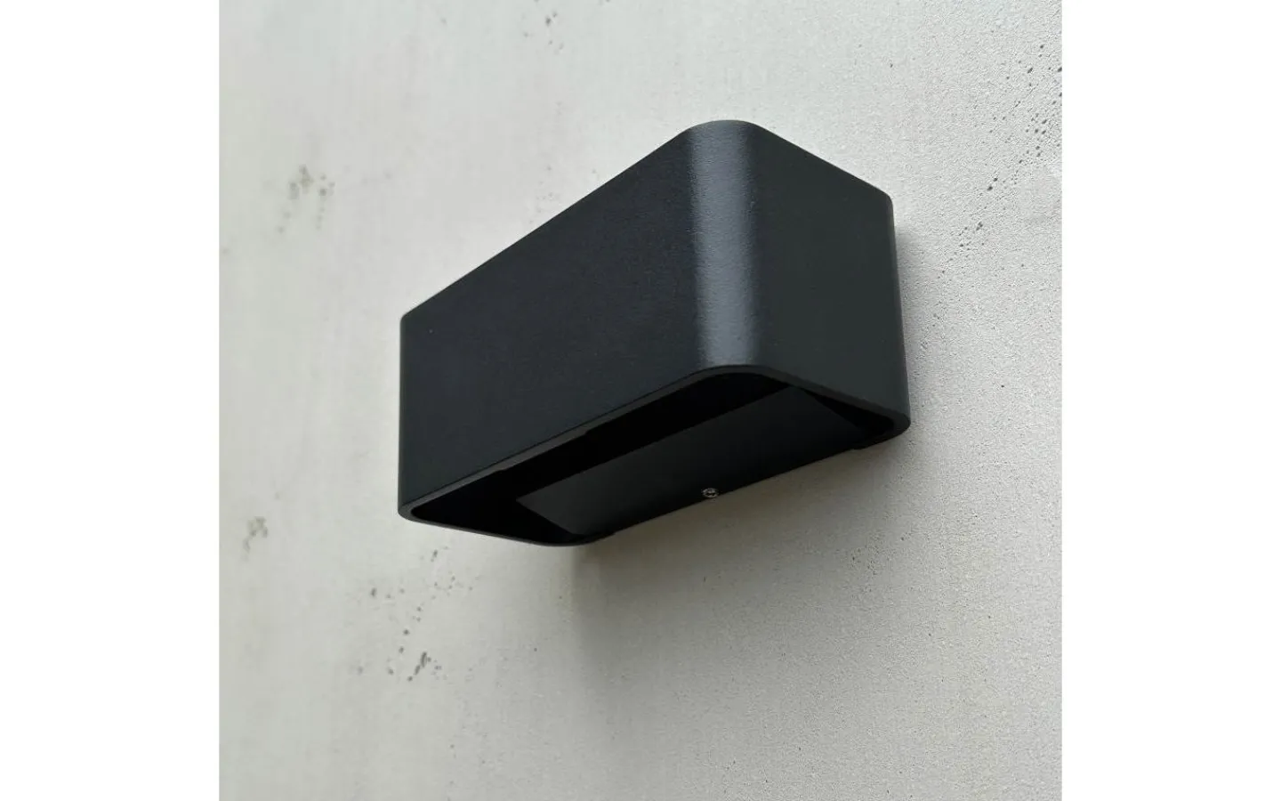 Dyberg Larsen Saturnus Vägglampa 15cm Upp/Nedljus LED 3000K 9W Svart IP54* Upp & Nedljus Lampor