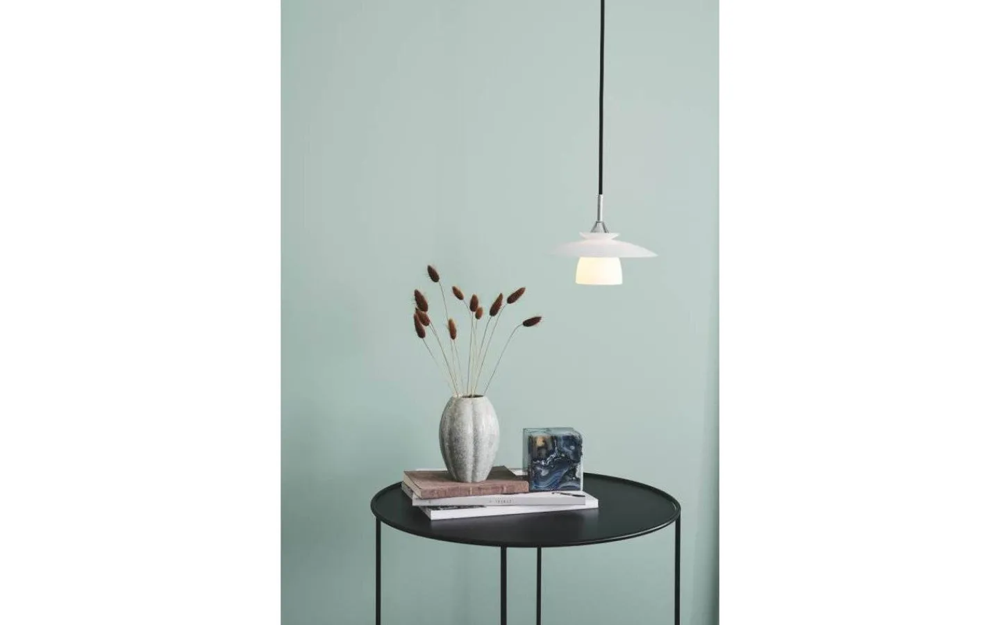 Halo Design Scandinavia Fönsterlampa Ø20cm Krom/Opal* Fönsterlampor
